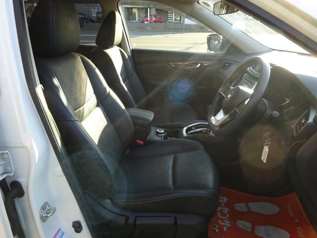 エクストレイル ２０Ｓ　４ＷＤ　エマージェンシーブレーキ　ミラーヒーター　車線逸脱警報装置　横滑り防止装置　コーナーセンサー　フォグランプ　ヒルディセントコントロール（9枚目）