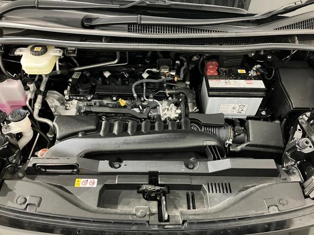 ヴォクシー Ｓ－Ｚ　４ＷＤ　ＥＴＣ　バックカメラ　純正ナビ　フルセグＴＶ　Ｂｌｕｅｔｏｏｔｈ接続　両側パワースライドドア　左右フロントシートヒーター　寒冷地仕様　衝突軽減ブレーキ（6枚目）