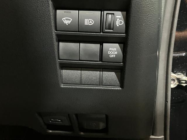 ヴォクシー Ｓ－Ｚ　４ＷＤ　ＥＴＣ　バックカメラ　純正ナビ　フルセグＴＶ　Ｂｌｕｅｔｏｏｔｈ接続　両側パワースライドドア　左右フロントシートヒーター　寒冷地仕様　衝突軽減ブレーキ（30枚目）