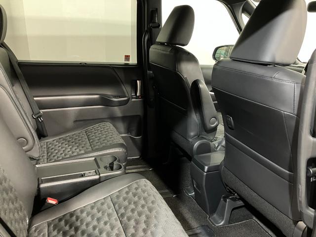 ヴォクシー Ｓ－Ｚ　４ＷＤ　ＥＴＣ　バックカメラ　純正ナビ　フルセグＴＶ　Ｂｌｕｅｔｏｏｔｈ接続　両側パワースライドドア　左右フロントシートヒーター　寒冷地仕様　衝突軽減ブレーキ（41枚目）