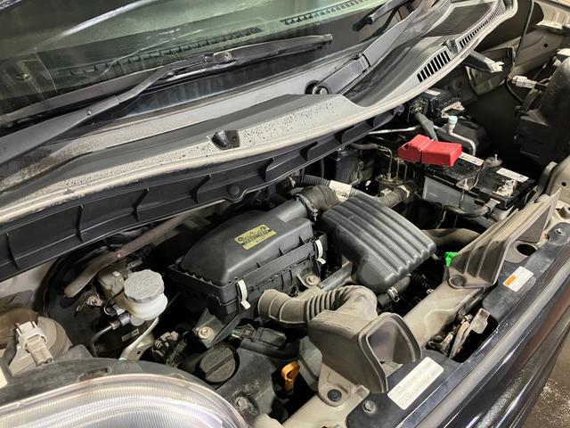 スペーシア ハイブリッドＧ　４ＷＤ　運転席シートヒーター　アイドリングストップ　社外オーディオ　ライトレベライザー　スマートキー　パワーモード　電動格納ミラー　ＡＢＳ　Ｗエアバック（3枚目）