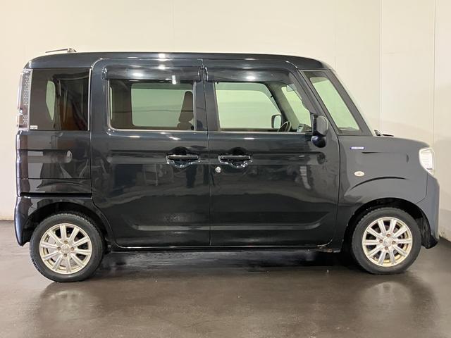 スペーシア ハイブリッドＧ　４ＷＤ　運転席シートヒーター　アイドリングストップ　社外オーディオ　ライトレベライザー　スマートキー　パワーモード　電動格納ミラー　ＡＢＳ　Ｗエアバック（10枚目）