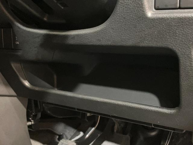 スペーシア ハイブリッドＧ　４ＷＤ　運転席シートヒーター　アイドリングストップ　社外オーディオ　ライトレベライザー　スマートキー　パワーモード　電動格納ミラー　ＡＢＳ　Ｗエアバック（41枚目）