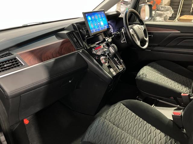 デリカＤ：５ Ｐ　４ＷＤ　ＥＴＣ　全方位カメラ　ＡＣ１００Ｖ電源　社外ナビ　フルセグＴＶ　Ｂｌｕｅｔｏｏｔｈ接続　衝突軽減ブレーキ　レーンキープアシスト　両側パワースライドドア　パワーバックドア（41枚目）