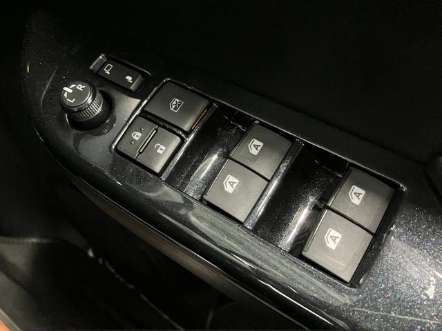 ハイラックス Ｚ　ＧＲスポーツ　４ＷＤ　全方位カメラ　純正ディスプレイオーディオ　ナビ対応　コーナーセンサー　前後ドライブレコーダー　衝突軽減ブレーキ　寒冷地仕様　パドルシフト　クルーズコントロール（54枚目）