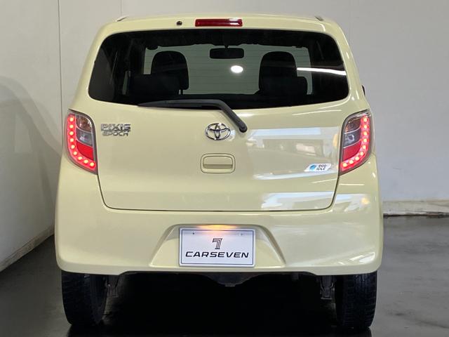 ピクシスエポック Ｘｆ　ＳＡ　４ＷＤ　衝突軽減ブレーキ　横滑り防止　アイドリングストップ　ライトレベライザー　純正ＣＤオーディオ　電動格納ミラー　Ｗエアバック　ＡＢＳ（11枚目）