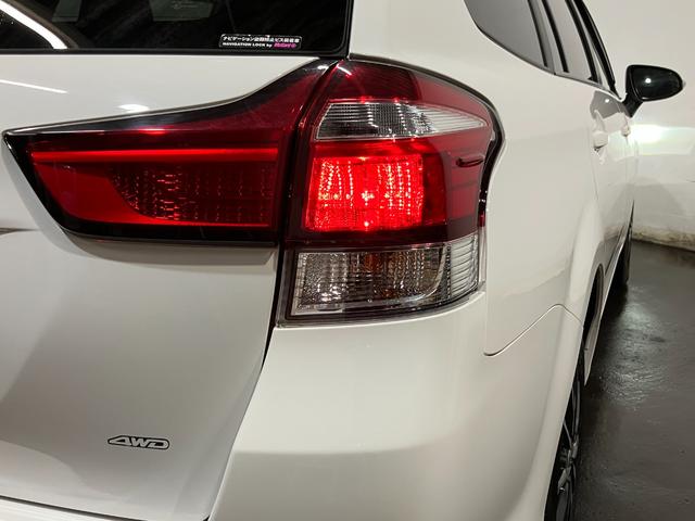 カローラフィールダー ＥＸ　４ＷＤ　ＥＴＣ　夏冬タイヤ　純正ナビ　フルセグ　バックカメラ　衝突軽減ブレーキ　ＡＢＳ　電動格納ミラー　ＬＥＤヘッドライト　キーレス（14枚目）