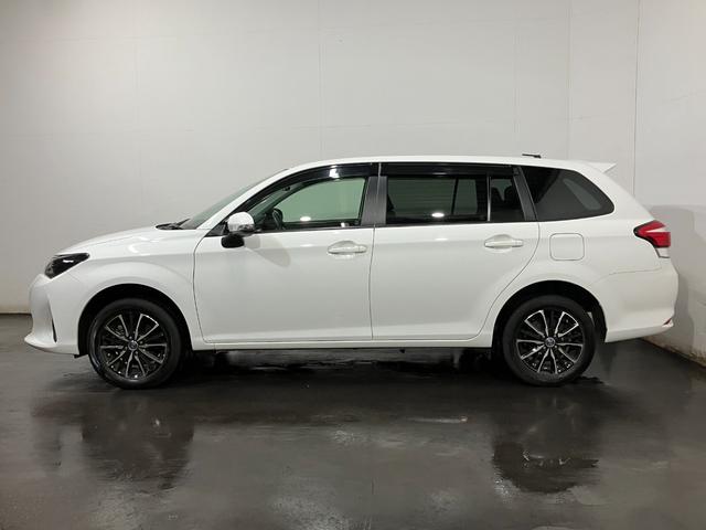 カローラフィールダー ＥＸ　４ＷＤ　ＥＴＣ　夏冬タイヤ　純正ナビ　フルセグ　バックカメラ　衝突軽減ブレーキ　ＡＢＳ　電動格納ミラー　ＬＥＤヘッドライト　キーレス（18枚目）