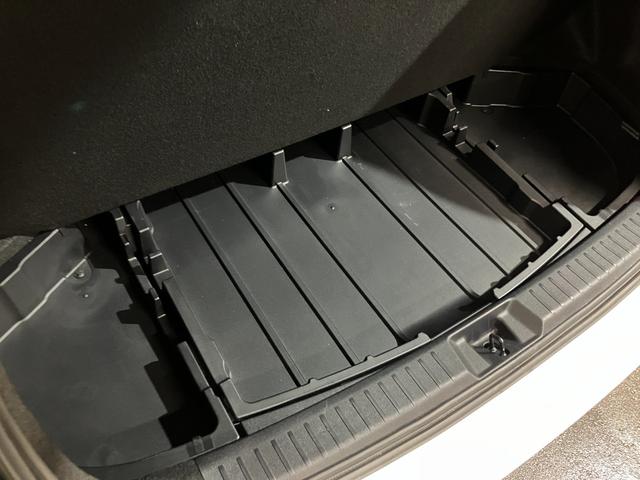 カローラフィールダー ＥＸ　４ＷＤ　ＥＴＣ　夏冬タイヤ　純正ナビ　フルセグ　バックカメラ　衝突軽減ブレーキ　ＡＢＳ　電動格納ミラー　ＬＥＤヘッドライト　キーレス（53枚目）