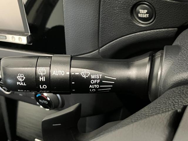 レガシィB4 ベースグレード 4WD ETC バックカメラ 社外ナビ フルセグTV シートヒーター クルーズコントロール 純正ホイール アイドリングストップ 衝突軽減ブレーキ 電動シート 電動リアゲート ABS(30枚目)