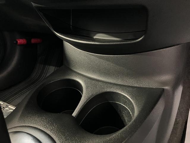 ノート Ｘ　ＦＯＵＲ　Ｖセレクション＋セーフティ　４ＷＤ　夏冬タイヤ　全方位カメラ　純正ナビ　フルセグＴＶ　Ｂｌｕｅｔｏｏｔｈ接続　寒冷地仕様　衝突軽減ブレーキ　レーンキープ　横滑り防止　ライトレベライザー　スマートキー（43枚目）