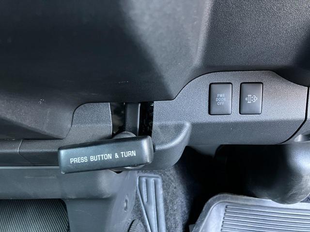 ハイエースバン ロングスーパーＧＬ　ダークプライムＳ　４ＷＤ　寒冷地仕様　リアヒーター　ＥＴＣ　全方位カメラ　純正ナビ　フルセグＴＶ　Ｂｌｕｅｔｏｏｔｈ接続　デジタルミラー　両側電動スライドドア　衝突軽減ブレーキ　ＡＣ１００Ｖ電源（34枚目）