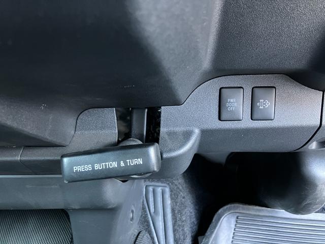 ハイエースバン ロングスーパーＧＬ　ダークプライムＳ　４ＷＤ　寒冷地仕様　リアヒーター　ＥＴＣ　全方位カメラ　純正ナビ　フルセグＴＶ　Ｂｌｕｅｔｏｏｔｈ接続　デジタルミラー　両側電動スライドドア　衝突軽減ブレーキ　ＡＣ１００Ｖ電源（35枚目）