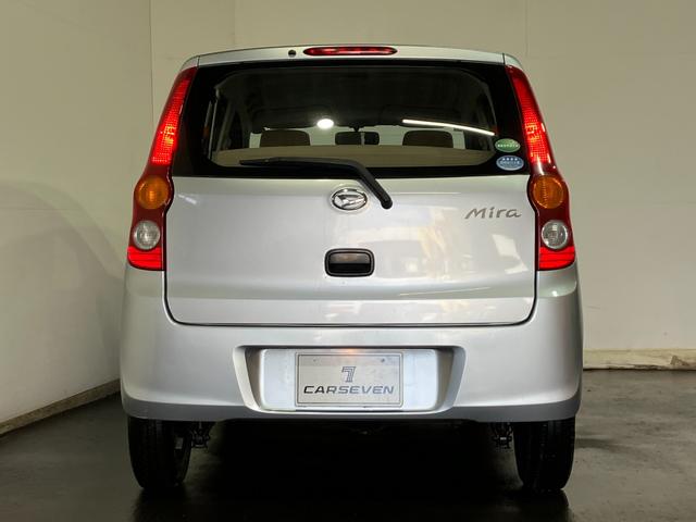 ミラ Ｘスペシャル　４ＷＤ　寒冷地仕様　マニュアル５速　ライトレベライザー　純正オーディオ　キーレスキー　ＣＤ　スペアタイヤ　社外ホイール　ＡＢＳ　Ｗエアバック　パワーウィンドウ（12枚目）