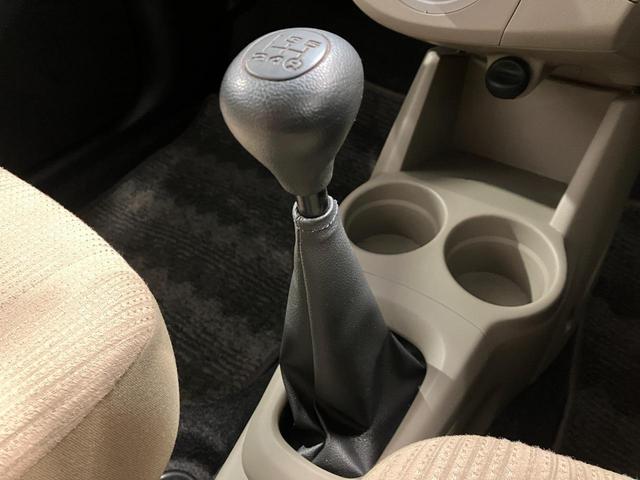 ミラ Ｘスペシャル　４ＷＤ　寒冷地仕様　マニュアル５速　ライトレベライザー　純正オーディオ　キーレスキー　ＣＤ　スペアタイヤ　社外ホイール　ＡＢＳ　Ｗエアバック　パワーウィンドウ（25枚目）