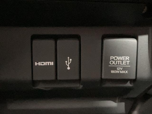 フィットハイブリッド Ｆ　４ＷＤ　寒冷地仕様　ＥＴＣ　バックカメラ　社外ナビ　ワンセグＴＶ　　Ｂｌｕｅｔｏｏｔｈ接続　ハンズフリー　障害物接近アラート　ＬＥＤヘッド・フォグライト　横滑り防止（27枚目）