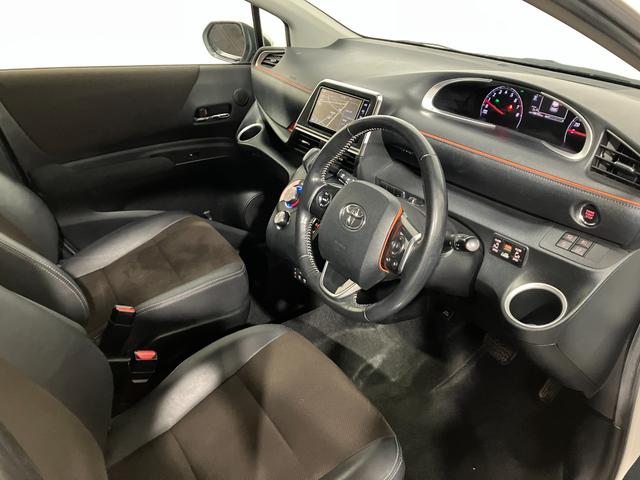 シエンタ Ｇ　クエロ　４ＷＤ　夏冬タイヤ　寒冷地仕様　全方位カメラ　純正ナビ　Ｂｌｕｅｔｏｏｔｈ接続　前後ドライブレコーダー　後部モニター　両側電動スライドドア　社外アルミホイール　盗難防止装置（42枚目）