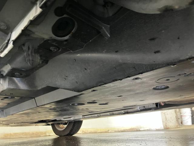 ＲＡＶ４ Ｇ　４ＷＤ　夏冬タイヤ　ＥＴＣ　前後ドライブレコーダー　全方位カメラ　純正ディスプレイオーディオ　フルセグＴＶ　Ｂｌｕｅｔｏｏｔｈ接続　シートエアコン　シートヒーター　ブラインドスポットモニター（11枚目）