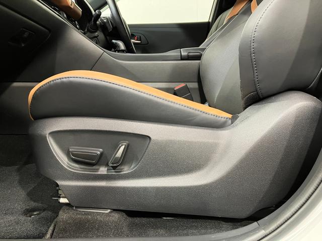 クラウンクロスオーバー ＲＳアドバンスド　４ＷＤ　モデリスタエアロパーツ　モデリスタアルミホイール　リヤサポートパッケージ　ローダウン　ＥＴＣ２．０　全方位カメラ　純正ディスプレイオーディオ　本革シート　パノラマルーフ（40枚目）