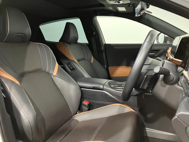 クラウンクロスオーバー ＲＳアドバンスド　４ＷＤ　モデリスタエアロパーツ　モデリスタアルミホイール　リヤサポートパッケージ　ローダウン　ＥＴＣ２．０　全方位カメラ　純正ディスプレイオーディオ　本革シート　パノラマルーフ（42枚目）