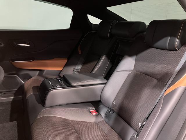 クラウンクロスオーバー ＲＳアドバンスド　４ＷＤ　モデリスタエアロパーツ　モデリスタアルミホイール　リヤサポートパッケージ　ローダウン　ＥＴＣ２．０　全方位カメラ　純正ディスプレイオーディオ　本革シート　パノラマルーフ（47枚目）