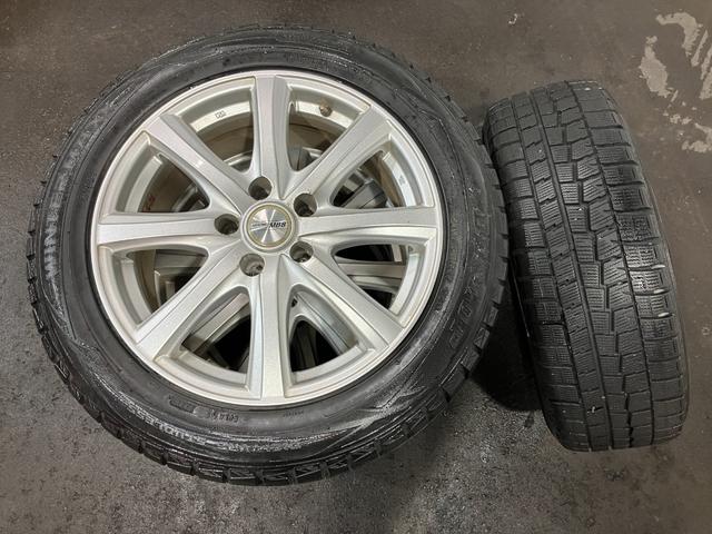 クラウンハイブリッド アスリートＳ　Ｆｏｕｒ　４ＷＤ　夏冬タイヤ　ＥＴＣ　前方ドラレコ　バックカメラ　純正ナビ　フルセグＴＶ　純正エンジンスターター　シートヒーター　クルーズコントロール　電動シート　夏タイヤ純正ホイール（2枚目）