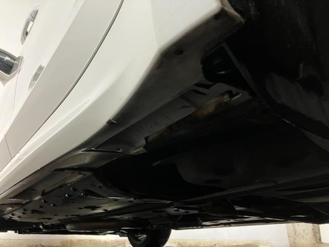 クラウンハイブリッド アスリートＳ　Ｆｏｕｒ　４ＷＤ　夏冬タイヤ　ＥＴＣ　前方ドラレコ　バックカメラ　純正ナビ　フルセグＴＶ　純正エンジンスターター　シートヒーター　クルーズコントロール　電動シート　夏タイヤ純正ホイール（10枚目）