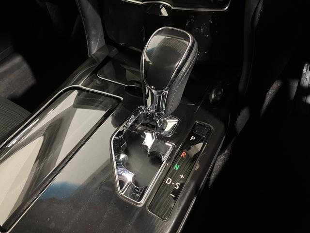 クラウンハイブリッド アスリートＳ　Ｆｏｕｒ　４ＷＤ　夏冬タイヤ　ＥＴＣ　前方ドラレコ　バックカメラ　純正ナビ　フルセグＴＶ　純正エンジンスターター　シートヒーター　クルーズコントロール　電動シート　夏タイヤ純正ホイール（36枚目）