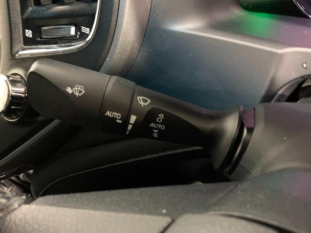 クラウンハイブリッド アスリートＳ　Ｆｏｕｒ　４ＷＤ　夏冬タイヤ　ＥＴＣ　前方ドラレコ　バックカメラ　純正ナビ　フルセグＴＶ　純正エンジンスターター　シートヒーター　クルーズコントロール　電動シート　夏タイヤ純正ホイール（38枚目）