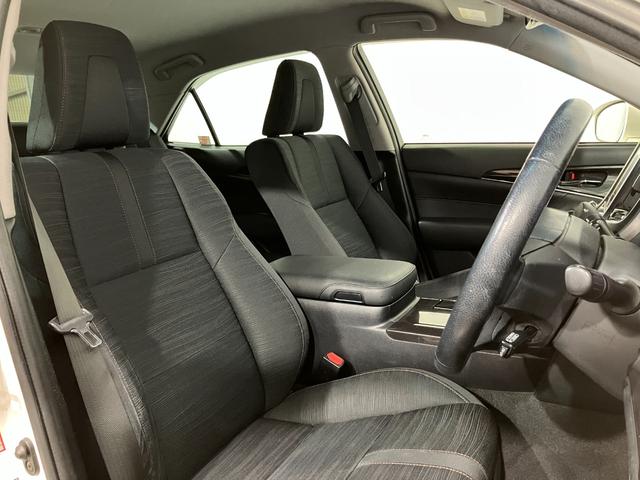 クラウンハイブリッド アスリートＳ　Ｆｏｕｒ　４ＷＤ　夏冬タイヤ　ＥＴＣ　前方ドラレコ　バックカメラ　純正ナビ　フルセグＴＶ　純正エンジンスターター　シートヒーター　クルーズコントロール　電動シート　夏タイヤ純正ホイール（47枚目）