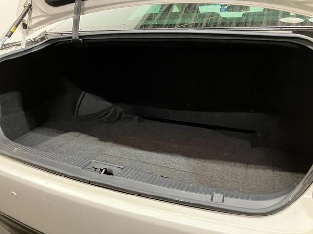 クラウンハイブリッド アスリートＳ　Ｆｏｕｒ　４ＷＤ　夏冬タイヤ　ＥＴＣ　前方ドラレコ　バックカメラ　純正ナビ　フルセグＴＶ　純正エンジンスターター　シートヒーター　クルーズコントロール　電動シート　夏タイヤ純正ホイール（60枚目）