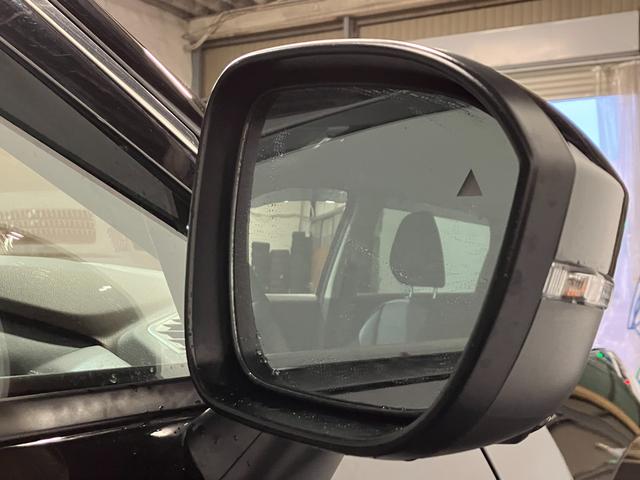 エクストレイル Ｇ　ｅ－４ＯＲＣＥ　４ＷＤ　純正ディスプレイオーディオ　フルセグＴＶ　全方位カメラ　ＥＴＣ２．０　クルーズコントロール　ブラインドスポットモニター　シートヒーター　電動リアゲート　電動シート　インテリジェントルームミラー（5枚目）