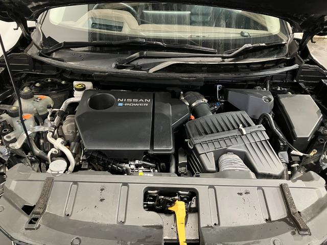 エクストレイル Ｇ　ｅ－４ＯＲＣＥ　４ＷＤ　純正ディスプレイオーディオ　フルセグＴＶ　全方位カメラ　ＥＴＣ２．０　クルーズコントロール　ブラインドスポットモニター　シートヒーター　電動リアゲート　電動シート　インテリジェントルームミラー（7枚目）