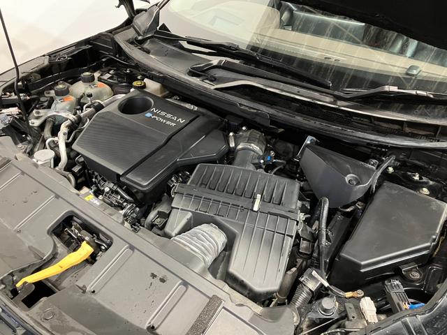 エクストレイル Ｇ　ｅ－４ＯＲＣＥ　４ＷＤ　純正ディスプレイオーディオ　フルセグＴＶ　全方位カメラ　ＥＴＣ２．０　クルーズコントロール　ブラインドスポットモニター　シートヒーター　電動リアゲート　電動シート　インテリジェントルームミラー（8枚目）