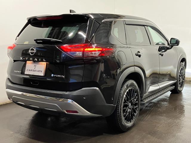 エクストレイル Ｇ　ｅ－４ＯＲＣＥ　４ＷＤ　純正ディスプレイオーディオ　フルセグＴＶ　全方位カメラ　ＥＴＣ２．０　クルーズコントロール　ブラインドスポットモニター　シートヒーター　電動リアゲート　電動シート　インテリジェントルームミラー（14枚目）