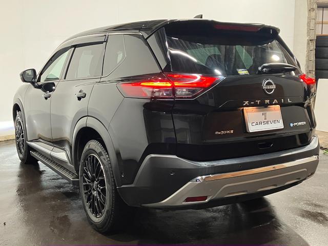 エクストレイル Ｇ　ｅ－４ＯＲＣＥ　４ＷＤ　純正ディスプレイオーディオ　フルセグＴＶ　全方位カメラ　ＥＴＣ２．０　クルーズコントロール　ブラインドスポットモニター　シートヒーター　電動リアゲート　電動シート　インテリジェントルームミラー（16枚目）