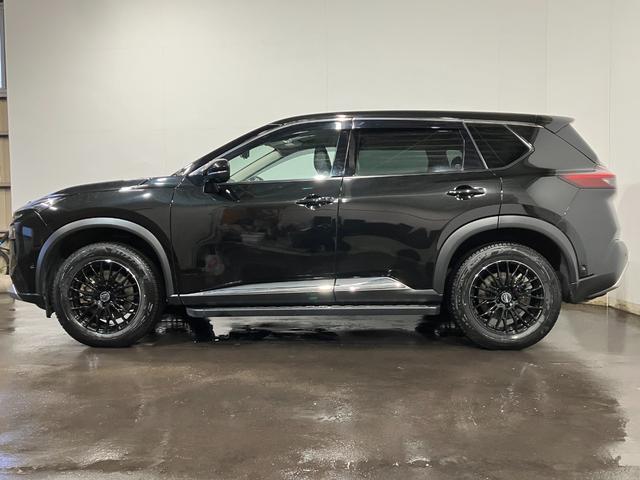 エクストレイル Ｇ　ｅ－４ＯＲＣＥ　４ＷＤ　純正ディスプレイオーディオ　フルセグＴＶ　全方位カメラ　ＥＴＣ２．０　クルーズコントロール　ブラインドスポットモニター　シートヒーター　電動リアゲート　電動シート　インテリジェントルームミラー（17枚目）