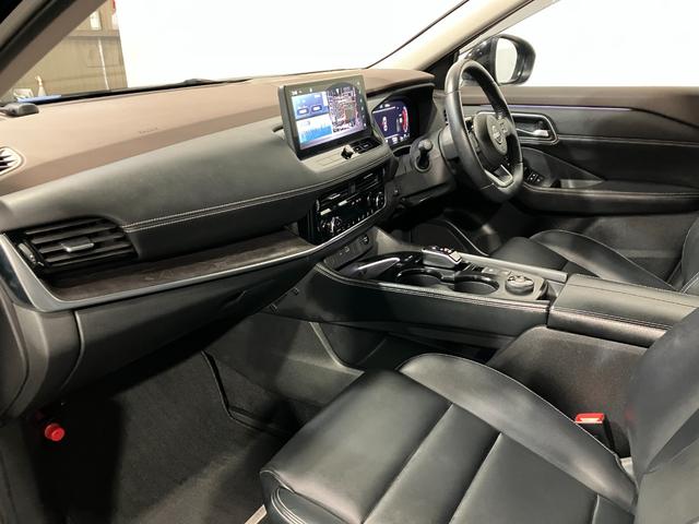 エクストレイル Ｇ　ｅ－４ＯＲＣＥ　４ＷＤ　純正ディスプレイオーディオ　フルセグＴＶ　全方位カメラ　ＥＴＣ２．０　クルーズコントロール　ブラインドスポットモニター　シートヒーター　電動リアゲート　電動シート　インテリジェントルームミラー（39枚目）