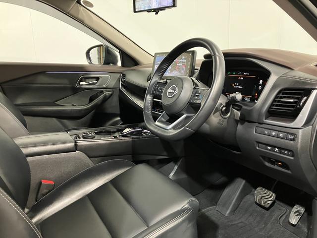 エクストレイル Ｇ　ｅ－４ＯＲＣＥ　４ＷＤ　純正ディスプレイオーディオ　フルセグＴＶ　全方位カメラ　ＥＴＣ２．０　クルーズコントロール　ブラインドスポットモニター　シートヒーター　電動リアゲート　電動シート　インテリジェントルームミラー（42枚目）