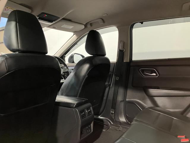 エクストレイル Ｇ　ｅ－４ＯＲＣＥ　４ＷＤ　純正ディスプレイオーディオ　フルセグＴＶ　全方位カメラ　ＥＴＣ２．０　クルーズコントロール　ブラインドスポットモニター　シートヒーター　電動リアゲート　電動シート　インテリジェントルームミラー（44枚目）