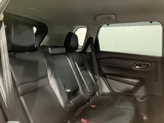 エクストレイル Ｇ　ｅ－４ＯＲＣＥ　４ＷＤ　純正ディスプレイオーディオ　フルセグＴＶ　全方位カメラ　ＥＴＣ２．０　クルーズコントロール　ブラインドスポットモニター　シートヒーター　電動リアゲート　電動シート　インテリジェントルームミラー（46枚目）