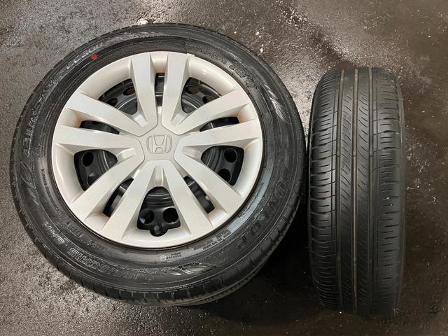 フィット ベーシック 4WD 夏冬タイヤ 前後ドライブレコーダー バッグカメラ 社外ナビ フルセグTV Bluetooth接続 社外アルミホイール 障害物センサー オートライト 横滑り防止装置(2枚目)