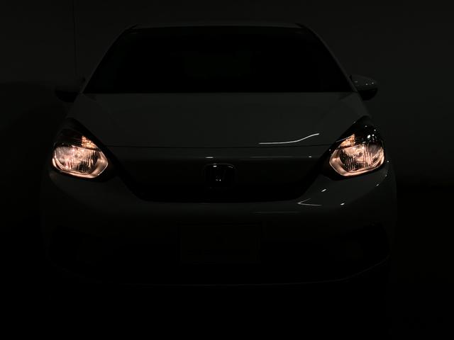 フィット ベーシック 4WD 夏冬タイヤ 前後ドライブレコーダー バッグカメラ 社外ナビ フルセグTV Bluetooth接続 社外アルミホイール 障害物センサー オートライト 横滑り防止装置(21枚目)