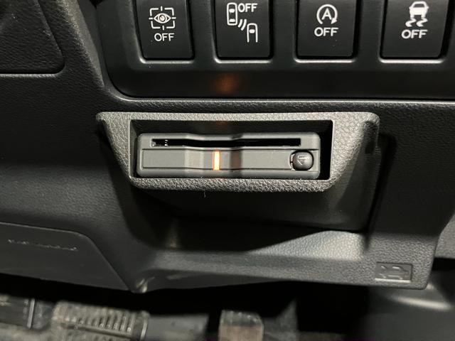フォレスター スポーツ　４ＷＤ　夏冬タイヤ　ＥＴＣ　ドライブレコーダー前方　バックカメラ　純正ナビ　フルセグＴＶ　クルーズコントロール　ブラインドスポットモニター　シートヒーター　空気清浄機能　ステアリングヒーター（3枚目）