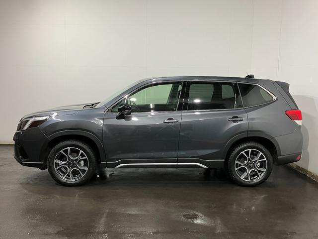 フォレスター スポーツ　４ＷＤ　夏冬タイヤ　ＥＴＣ　ドライブレコーダー前方　バックカメラ　純正ナビ　フルセグＴＶ　クルーズコントロール　ブラインドスポットモニター　シートヒーター　空気清浄機能　ステアリングヒーター（19枚目）