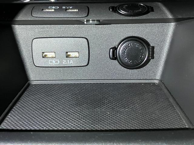 フォレスター スポーツ　４ＷＤ　夏冬タイヤ　ＥＴＣ　ドライブレコーダー前方　バックカメラ　純正ナビ　フルセグＴＶ　クルーズコントロール　ブラインドスポットモニター　シートヒーター　空気清浄機能　ステアリングヒーター（36枚目）