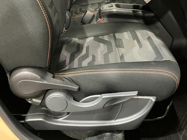 タフト Ｇ　４ＷＤ　ガラスルーフ　ＥＴＣ　ドライブレコーダー前方　バックカメラ　純正ナビ　フルセグＴＶ　シートヒーター　コーナーセンサー　シートアンダートレイ　パワーモードスイッチ　純正エンジンスターター（43枚目）