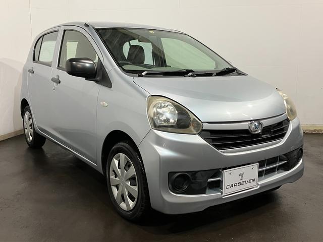 ミライース Ｌｆ　ＳＡ　４ＷＤ　純正ナビ　ワンセグＴＶ　キーレス　アイドリングストップ　衝突軽減ブレーキ　横滑り防止機能　ハロゲンヘッドライト　後部座席ベンチシート　ライトレベライザー　マニュアルエアコン（8枚目）