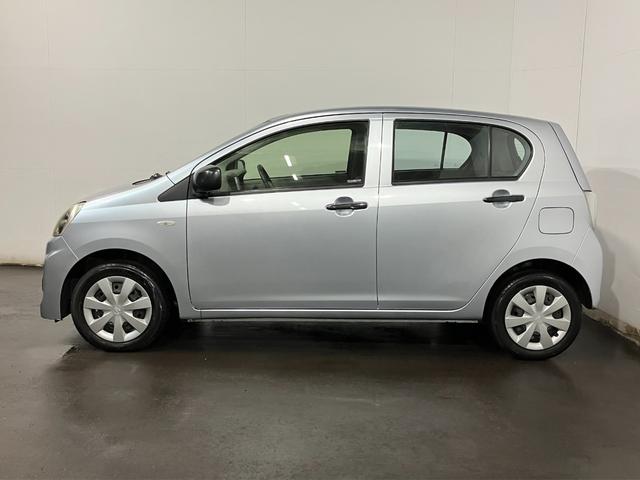 ミライース Ｌｆ　ＳＡ　４ＷＤ　純正ナビ　ワンセグＴＶ　キーレス　アイドリングストップ　衝突軽減ブレーキ　横滑り防止機能　ハロゲンヘッドライト　後部座席ベンチシート　ライトレベライザー　マニュアルエアコン（16枚目）