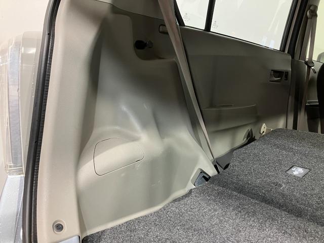 ミライース Ｌｆ　ＳＡ　４ＷＤ　純正ナビ　ワンセグＴＶ　キーレス　アイドリングストップ　衝突軽減ブレーキ　横滑り防止機能　ハロゲンヘッドライト　後部座席ベンチシート　ライトレベライザー　マニュアルエアコン（46枚目）